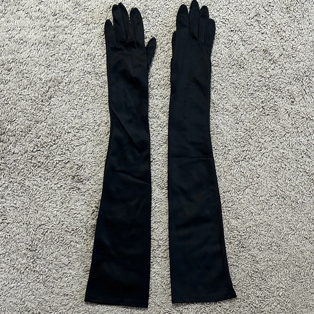 Vintage Elegant Black Long Opera Gloves - Picture 2 of 5